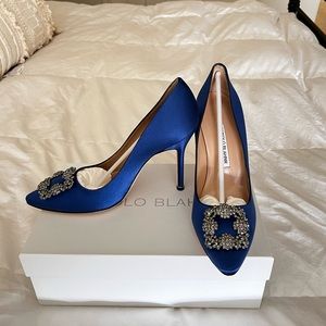 Manolo Blahnik Hangisi Crystal Buckle Pump
